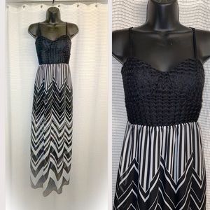 *Black and white sexy long maxi dress large